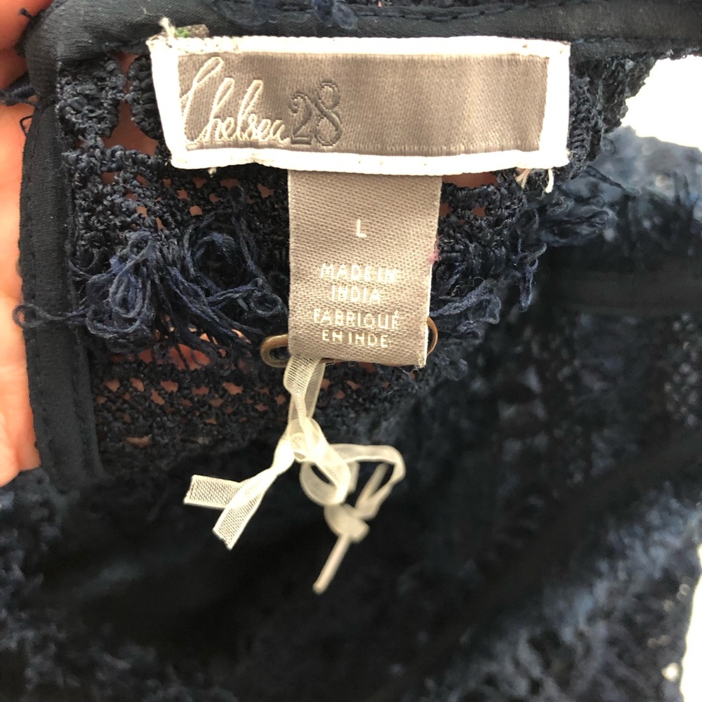 Chelsea28 fringe lace cold shoulder top NWT - Picture 5 of 7